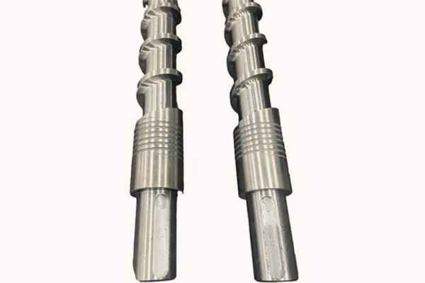 決定錐形雙孔機筒螺桿材料的關鍵因素有哪些？